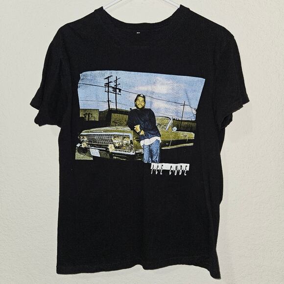 medium, black relax fit ice cube t-shirt, rap icon, cd cover, Graphic tee, 100% - Picture 2 of 5